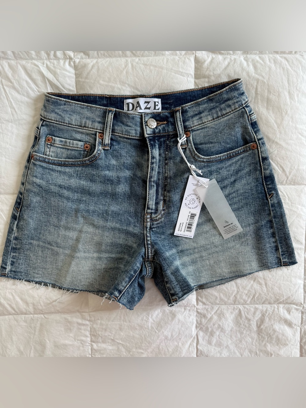 NWT daze denim mid rise dark wash shorts (24)